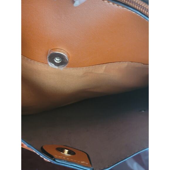 FAUX CROC SATCHEL WITH LONG CROSSBODY STRAP - Picture 9 of 9